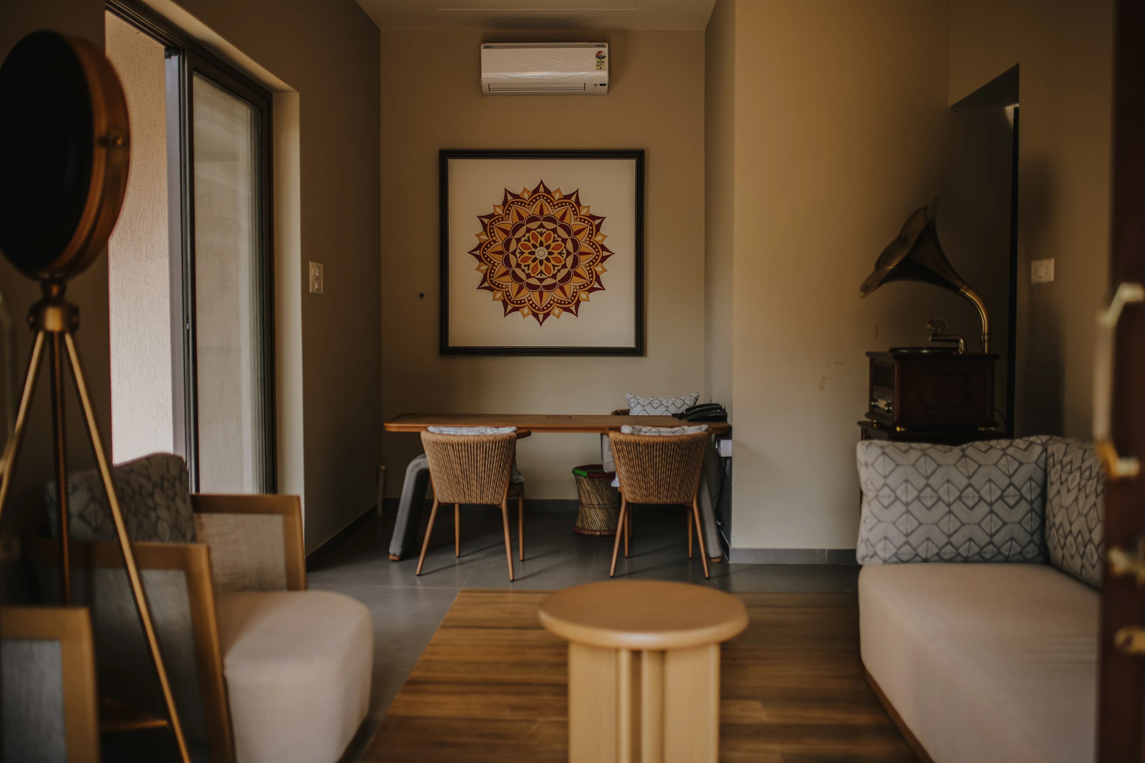 Veranda and Lounge Area